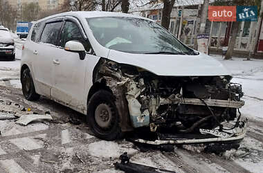 Минивэн Renault Grand Scenic 2013 в 