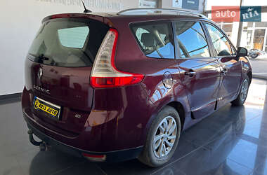 Минивэн Renault Grand Scenic 2013 в 