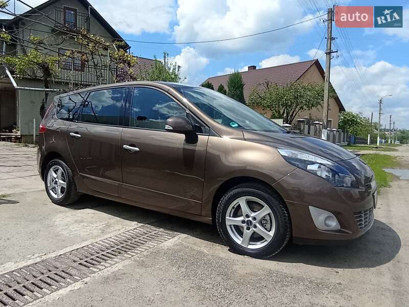 Минивэн Renault Grand Scenic 2009 в Бучаче