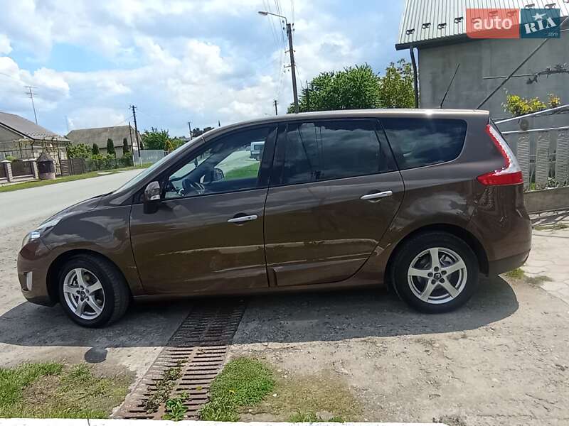 Минивэн Renault Grand Scenic 2009 в Бучаче