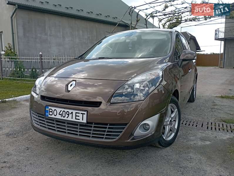 Минивэн Renault Grand Scenic 2009 в Бучаче