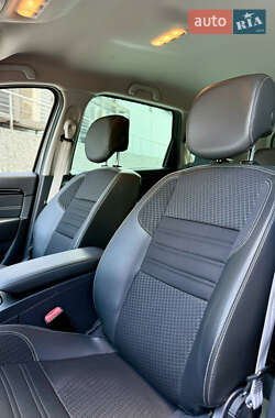 Минивэн Renault Grand Scenic 2014 в 