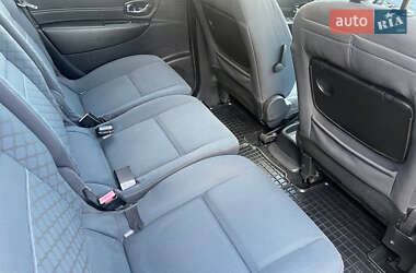 Минивэн Renault Grand Scenic 2010 в 