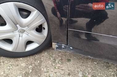 Минивэн Renault Grand Scenic 2011 в 