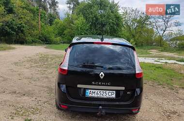 Минивэн Renault Grand Scenic 2011 в 
