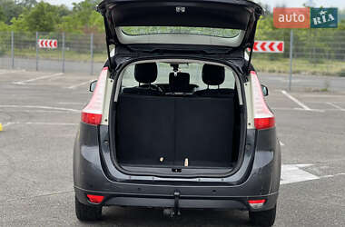 Минивэн Renault Grand Scenic 2010 в 