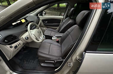 Мінівен Renault Grand Scenic 2011 в 