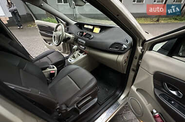 Мінівен Renault Grand Scenic 2011 в 