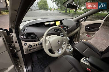 Мінівен Renault Grand Scenic 2011 в 