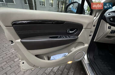 Мінівен Renault Grand Scenic 2011 в 