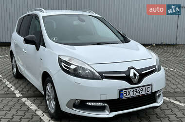 Минивэн Renault Grand Scenic 2015 в 