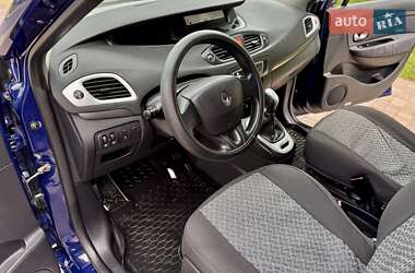Минивэн Renault Grand Scenic 2010 в 