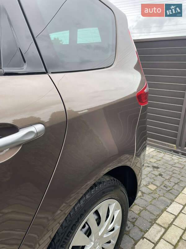 Минивэн Renault Grand Scenic 2010 в Стрые