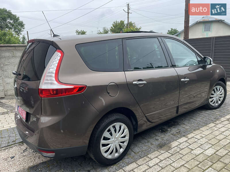 Минивэн Renault Grand Scenic 2010 в Стрые