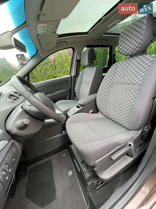 Минивэн Renault Grand Scenic 2010 в Стрые