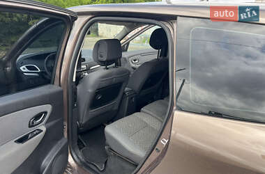 Мінівен Renault Grand Scenic 2011 в 