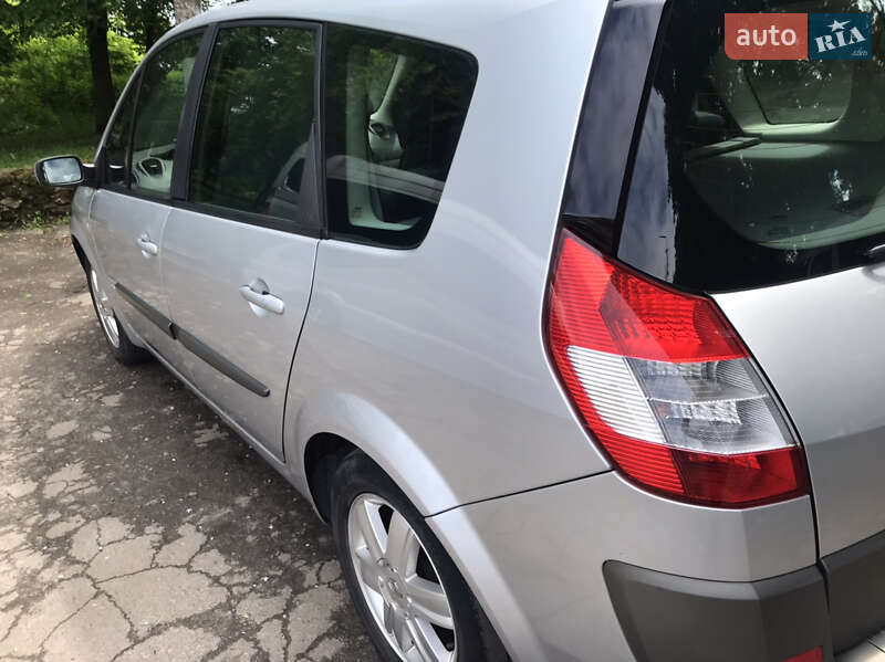 Минивэн Renault Grand Scenic 2006 в Нетешине