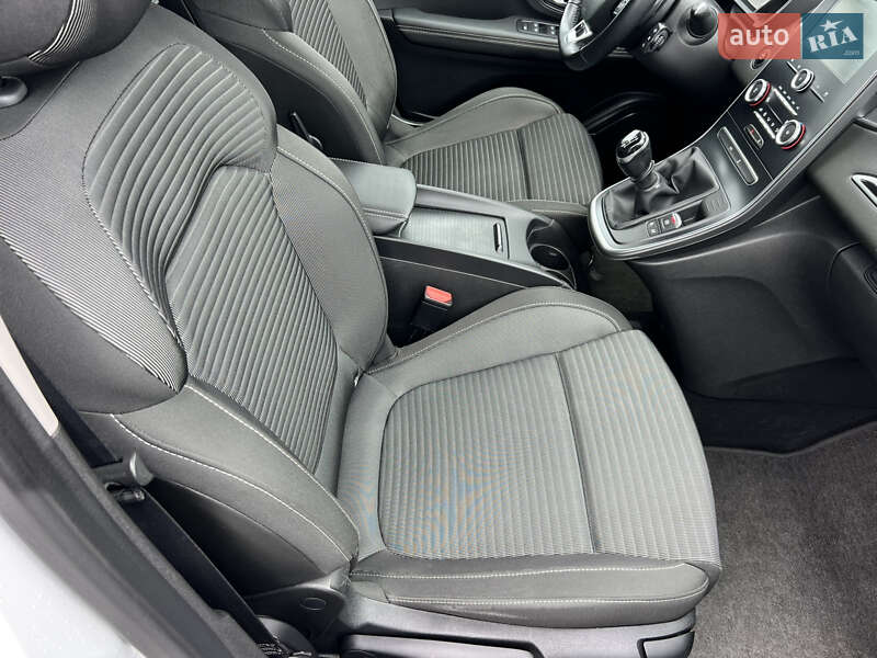 Минивэн Renault Grand Scenic 2017 в Луцке