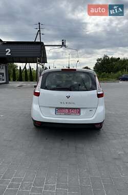 Мінівен Renault Grand Scenic 2013 в 