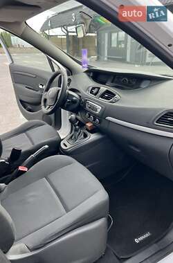 Мінівен Renault Grand Scenic 2013 в 