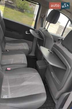 Минивэн Renault Grand Scenic 2005 в 