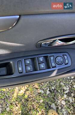 Минивэн Renault Grand Scenic 2016 в 