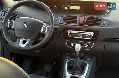 Минивэн Renault Grand Scenic 2011 в 