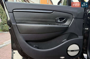 Минивэн Renault Grand Scenic 2014 в 