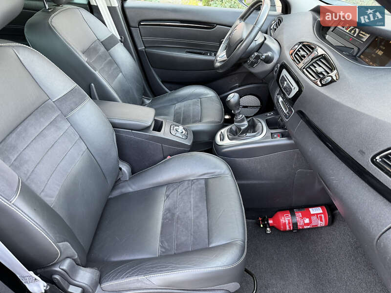 Мінівен Renault Grand Scenic 2014 в Стрию
