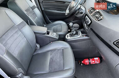 Минивэн Renault Grand Scenic 2014 в 