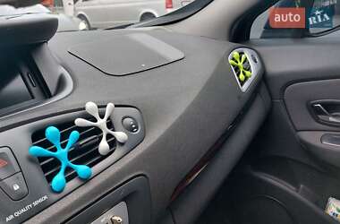 Минивэн Renault Grand Scenic 2013 в 
