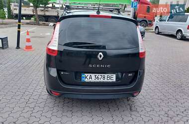 Минивэн Renault Grand Scenic 2013 в 