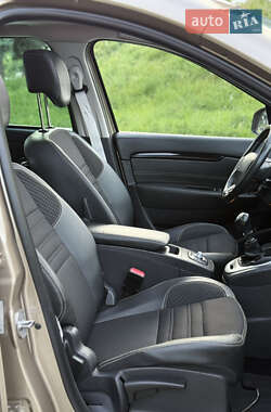 Мінівен Renault Grand Scenic 2014 в 