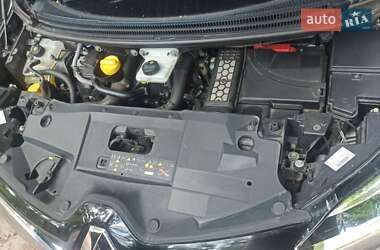 Минивэн Renault Grand Scenic 2017 в 