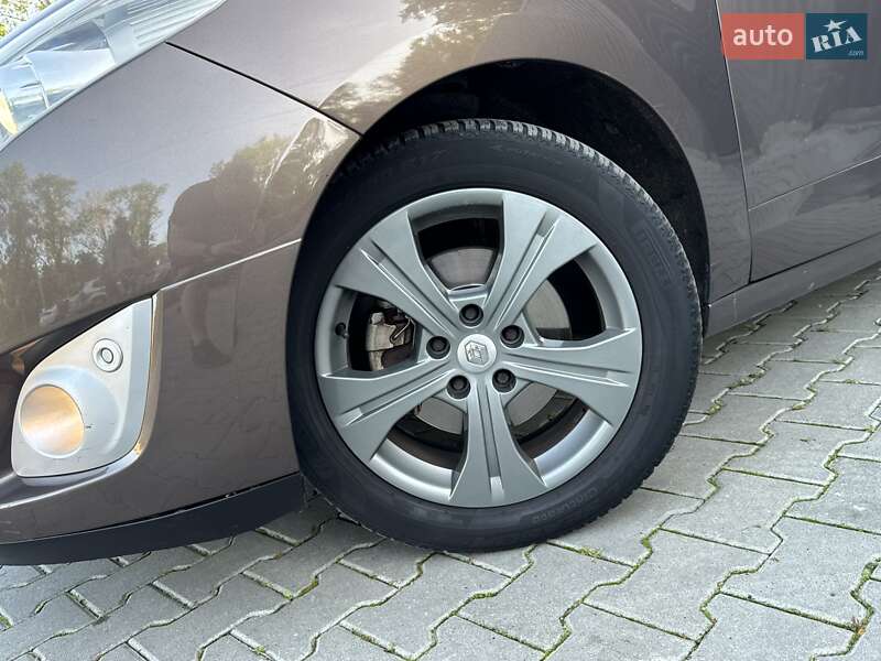 Мінівен Renault Grand Scenic 2010 в Дрогобичі