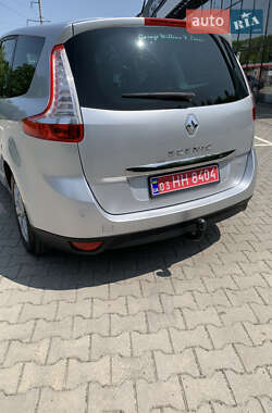 Мінівен Renault Grand Scenic 2012 в 