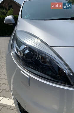 Мінівен Renault Grand Scenic 2012 в 