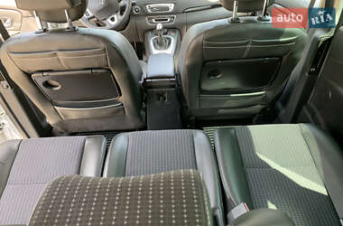 Мінівен Renault Grand Scenic 2012 в 