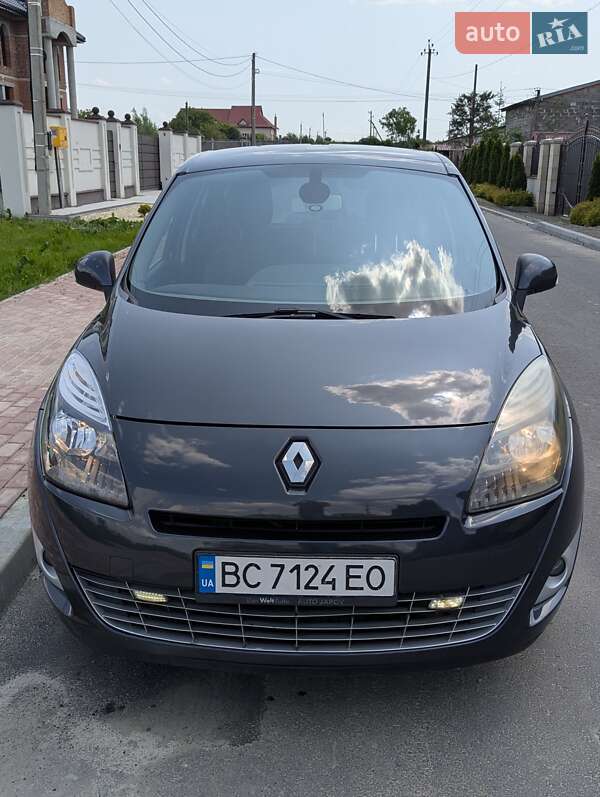 Renault Grand Scenic 2011