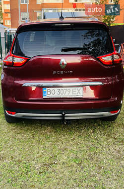 Минивэн Renault Grand Scenic 2016 в 