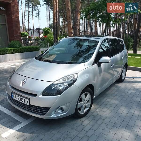 Минивэн Renault Grand Scenic 2010 в Киеве