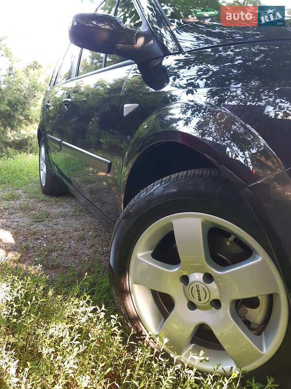 Минивэн Renault Grand Scenic 2007 в 