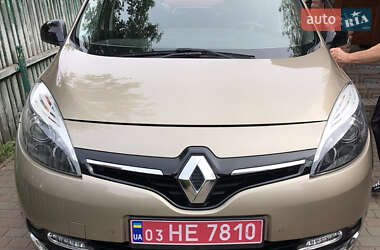 Минивэн Renault Grand Scenic 2016 в 