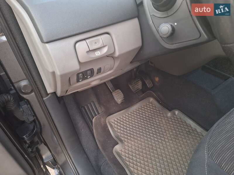 Минивэн Renault Grand Scenic 2007 в Изюме
