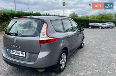 Минивэн Renault Grand Scenic 2013 в 