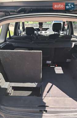 Минивэн Renault Grand Scenic 2009 в 