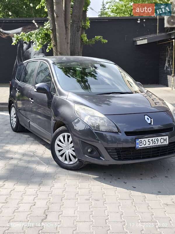 Renault Grand Scenic 2010