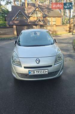 Минивэн Renault Grand Scenic 2009 в 