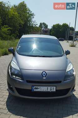 Минивэн Renault Grand Scenic 2010 в Черноморске