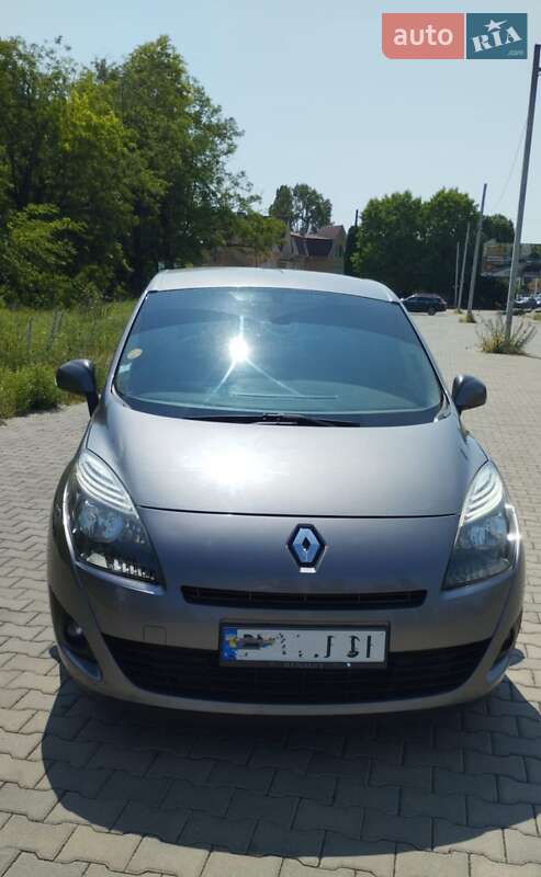 Renault Grand Scenic 2010